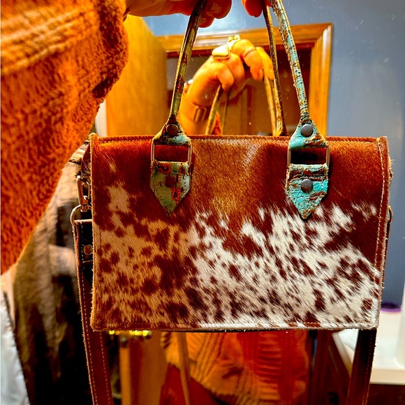 Holy Cow Couture Itty Bitty tote. Red roan and turquoise leathering. - Picture 1 of 1